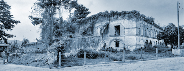 Hacienda Azucarera Santa Elena of Toa Baja From SE corner, Image by Jack Boucher for Historical American Engineering Record, US Dept. of Interior.