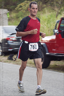 San Blas Marathon Runner Adorno