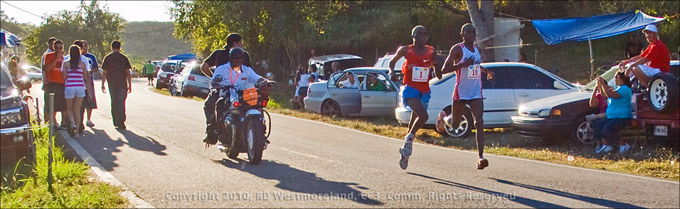 San Blas Marathon Front Runners